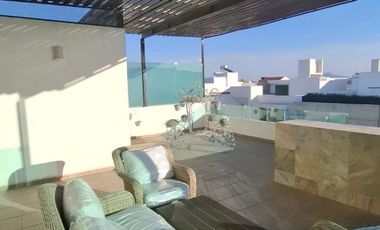 Residencia en venta de 4 Recámaras con Roof Garden en Zona Plateada