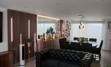 Residencia en venta de 4 Recámaras con Roof Garden en Zona Plateada