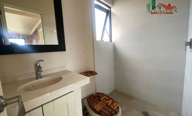 CASA EN VENTA LOMAS DE AHUATLAN