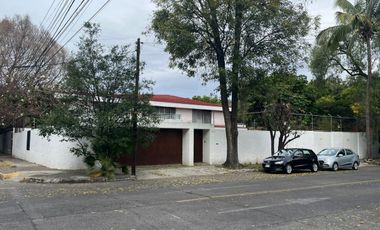 CASA EN RENTA PARA OFICINAS EN LA MINERVA