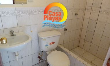 Vendo Casa en Playas Villamil, Av Sixto Chang, Vía a Karibao Engabao