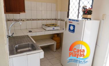 Vendo Casa en Playas Villamil, Av Sixto Chang, Vía a Karibao Engabao