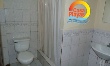 Vendo Casa en Playas Villamil, Av Sixto Chang, Vía a Karibao Engabao