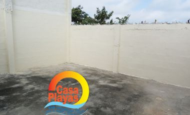 Vendo Casa en Playas Villamil, Av Sixto Chang, Vía a Karibao Engabao