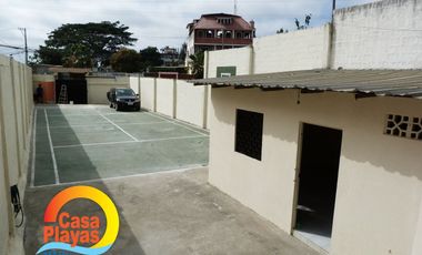 Vendo Casa en Playas Villamil, Av Sixto Chang, Vía a Karibao Engabao