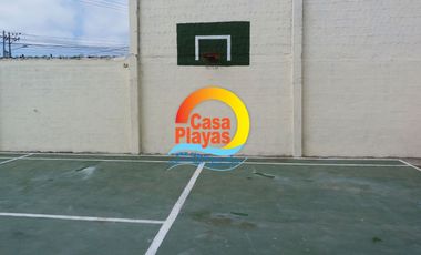 Vendo Casa en Playas Villamil, Av Sixto Chang, Vía a Karibao Engabao