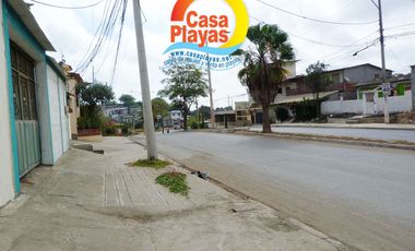 Vendo Casa en Playas Villamil, Av Sixto Chang, Vía a Karibao Engabao