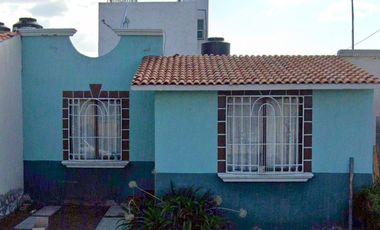 CASA EN VENTA EN COLONIA MINERAL DE LA REFORMA CERCA DE DEPORTIVO SNTSEPOMEX