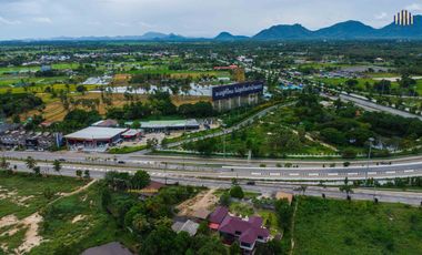 Land for Sale – Pink Zone (Commercial) Zoning, Mountain View, Prime Location at Cha-am Beach Entrance Cha-am – Hua Hin Zone, Phetchaburi “The ultimate