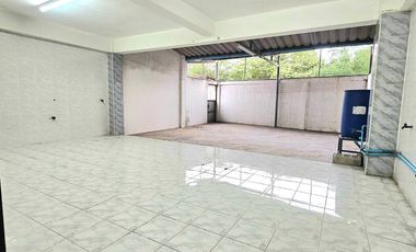 87594 - ขายอาคารพาณิชย์ 2 ชั้นครึ่ง ทำเลทอง ติดถนนเพชรเกษม! ถูกที่สุดในย่านนี้ เหมาะสำรับทำ โกดัง คลังสินค้า