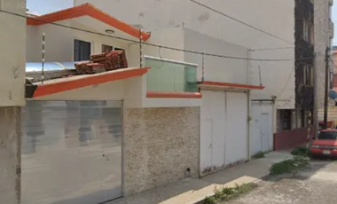 VENTA DE CASA EN PUEBLA SAN MARTIN TEXMELUCAN COL PLAZA ACUARIO