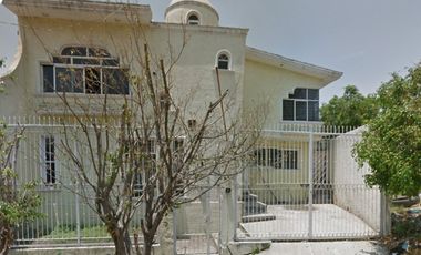 CASA EN VENTA EN BALCONES DE OBLATOS GUADALAJARA A 5 MIN DEL PARUQE CENTENARIO
