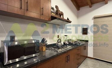 CASA DE CAMPO en LAGO de PÁTZCUARO, con ALBERCA