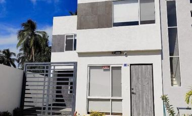 CASA EN VENTA A 5 MINUTOS DEL AEROPUERTO INTERNACIONAL DE ACAPULCO