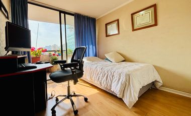 Se Vende 3 Dormitorios, Cocina Remodelada, Terraza Norte. Estacionamiento + Bodega, Providencia