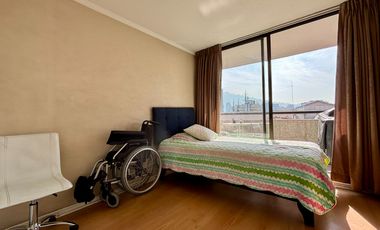 Se Vende 3 Dormitorios, Cocina Remodelada, Terraza Norte. Estacionamiento + Bodega, Providencia