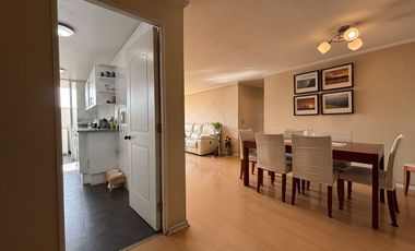 Se Vende 3 Dormitorios, Cocina Remodelada, Terraza Norte. Estacionamiento + Bodega, Providencia