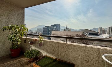 Se Vende 3 Dormitorios, Cocina Remodelada, Terraza Norte. Estacionamiento + Bodega, Providencia