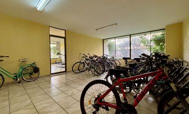 Se Vende 3 Dormitorios, Cocina Remodelada, Terraza Norte. Estacionamiento + Bodega, Providencia