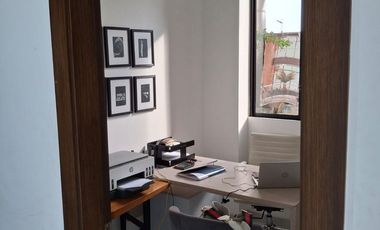 Casa de venta en Samborondón, urbanización La Riona