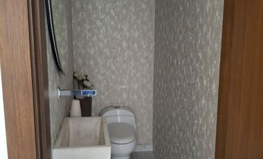 Casa de venta en Samborondón, urbanización La Riona