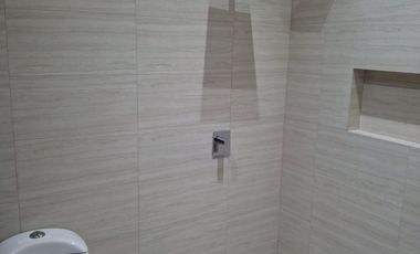 Casa de venta en Samborondón, urbanización La Riona