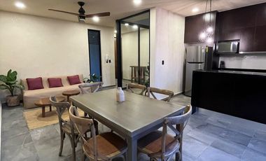 TEMOZÓN NORTE HERMOSA VILLA EN RENTA CON SU PROPIA PISCINA TIPO JACUZZI, AMUEBLADA Y EQUIPADA.