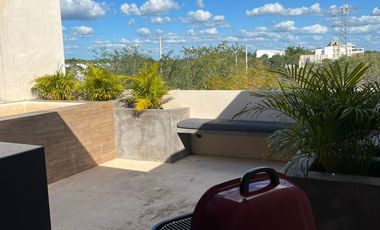 TEMOZÓN NORTE HERMOSA VILLA EN RENTA CON SU PROPIA PISCINA TIPO JACUZZI, AMUEBLADA Y EQUIPADA.