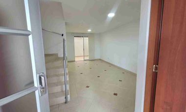 SE VENDE HERMOSA CASA EN FUSAGASUGA EXCELENTE UBICACIÓN.