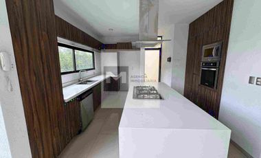 CASA EN RENTA EN LINDA VISTA TRES MARÍAS