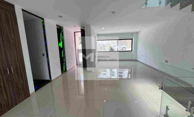 CASA EN RENTA EN LINDA VISTA TRES MARÍAS