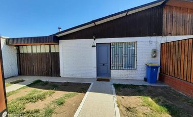 Casa 2 dormit y 1 Baño  Remodelada  OPORTUNIDAD!!