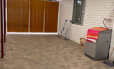 Casa 2 dormit y 1 Baño  Remodelada  OPORTUNIDAD!!