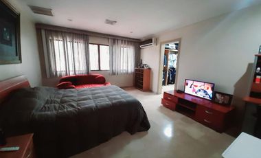 Casa de venta en Samborondón, Urbanización San Isidro