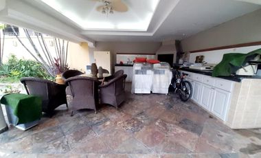 Casa de venta en Samborondón, Urbanización San Isidro