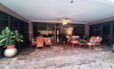 Casa de venta en Samborondón, Urbanización San Isidro