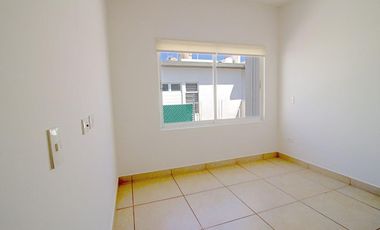 Casa en renta sin muebles en Puerto Vallarta, residencial La Primavera.