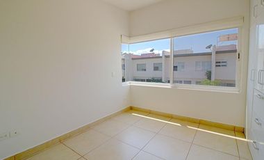 Casa en renta sin muebles en Puerto Vallarta, residencial La Primavera.