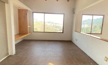 VENTA CASA BOSQUES DE LA HERRADURA CON SEGURIDAD