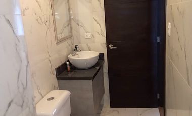 DEPARTAMENTO DE RENTA PLANTA BAJA TERRAZA PRIVADA  NORTE DE QUITO