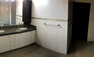 Casa de venta en Samborondón, Urbanización Isla Sol