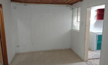 EN GIRARDOT - CUNDINAMARCA VENDEMOS O ARRENDAMOS CASA RENTABLE
