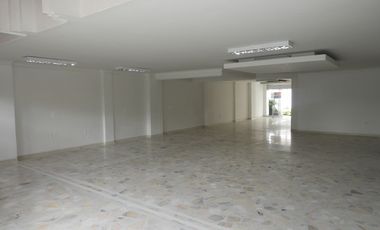 LOCAL COMERCIAL EN ARIENDO CABECERA