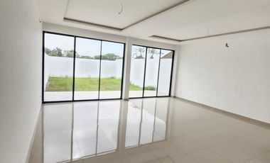 Casa de venta en Samborondón, Urbanización Tornero del Rio