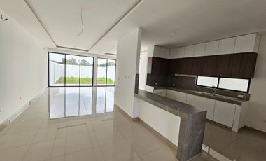 Casa de venta en Samborondón, Urbanización Tornero del Rio