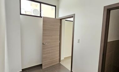 Casa de venta en Samborondón, Urbanización Tornero del Rio