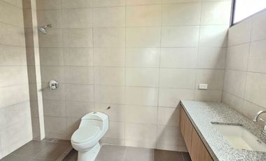 Casa de venta en Samborondón, Urbanización Tornero del Rio