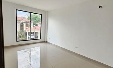 Casa de venta en Samborondón, Urbanización Tornero del Rio