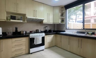 Casa de venta en Samborondón, Urbanización Villa Real