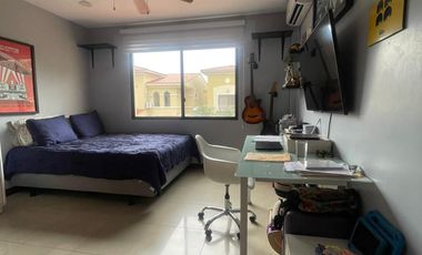 Casa de venta en Samborondón, Urbanización Villa Real